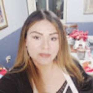 Meet your Posher, Roxana